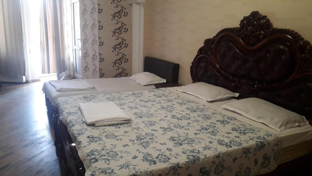 Hotel Mariel à Tbilissi Extérieur photo