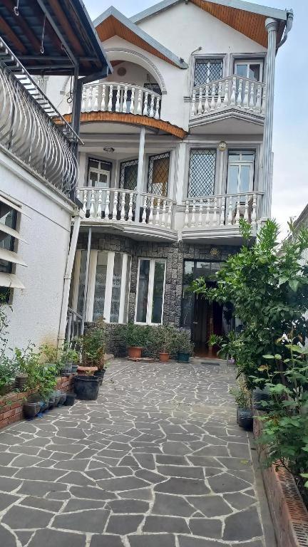 Hotel Mariel à Tbilissi Extérieur photo