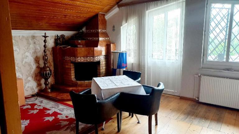 Hotel Mariel à Tbilissi Extérieur photo