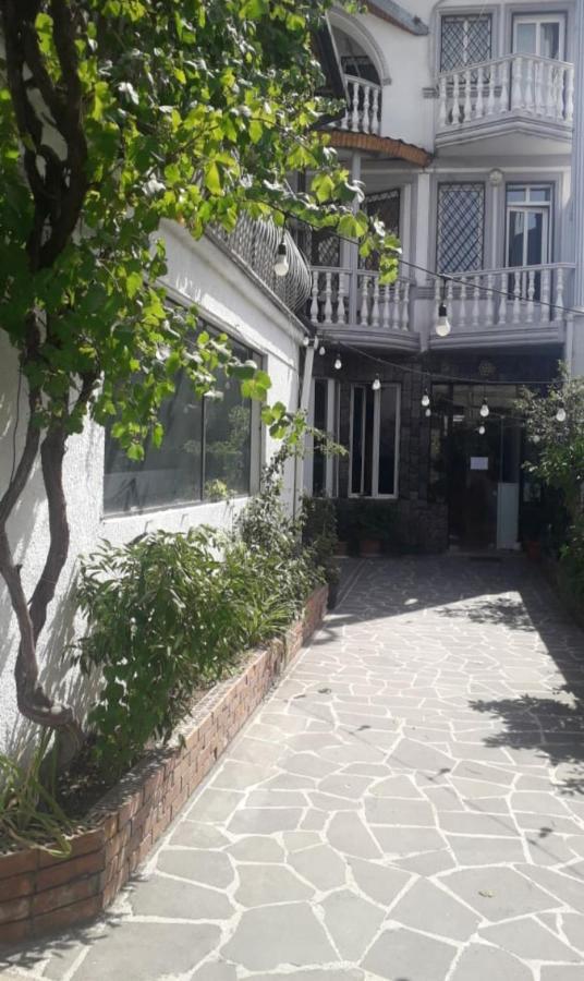 Hotel Mariel à Tbilissi Extérieur photo